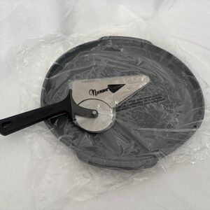 NEW NuWave Pizza Server Stainless Steel Blade & Silicone Pizza Tray